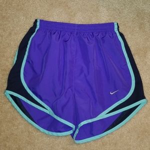 XS women's Nike shorts